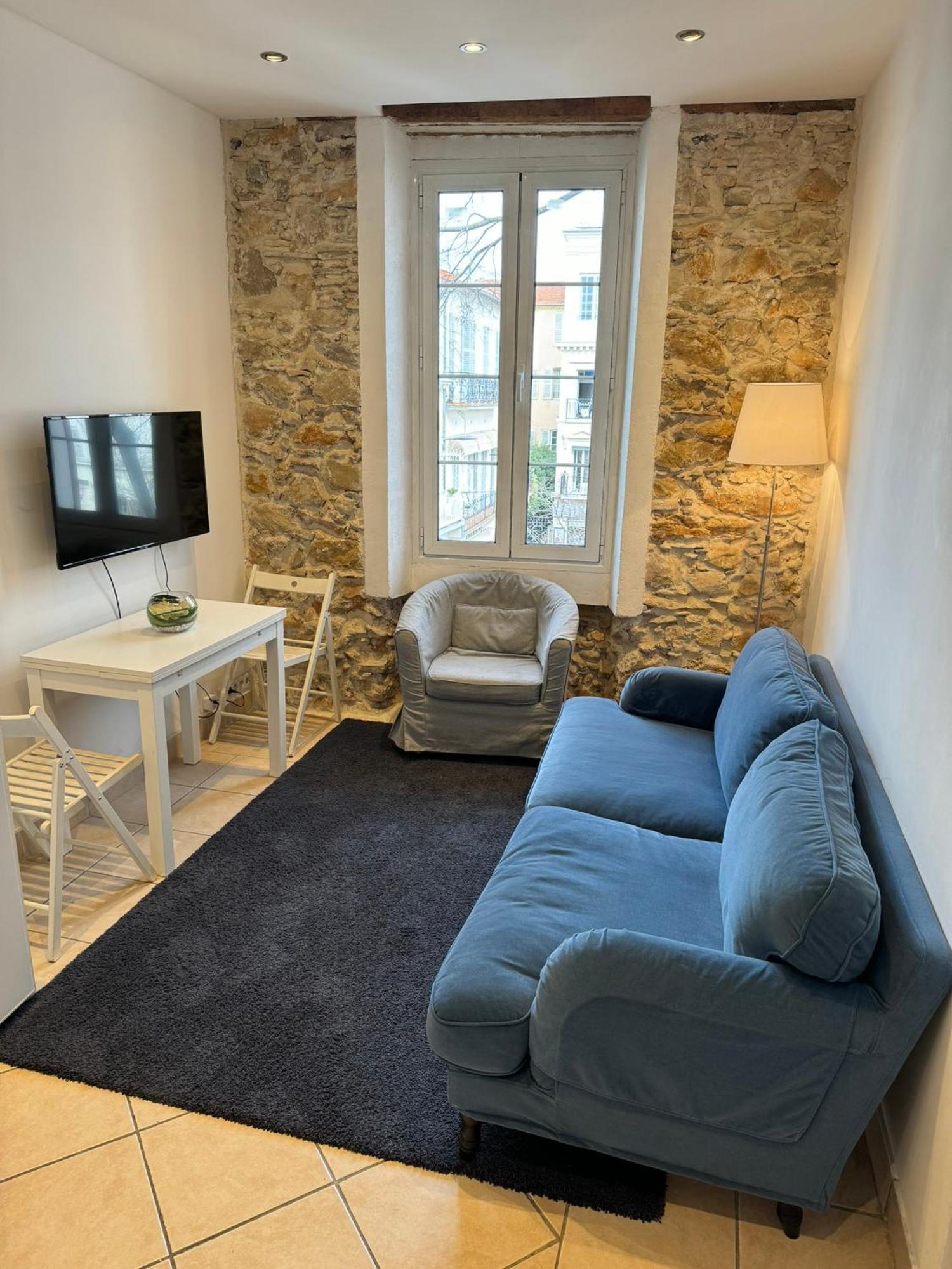 Freshly Tastefully Renovated Apartments In Heart Of Old Antibes Exterior foto